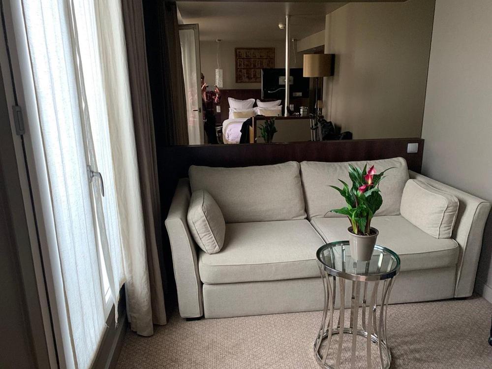 Aparthotel Louix Champs Elysees Parigi